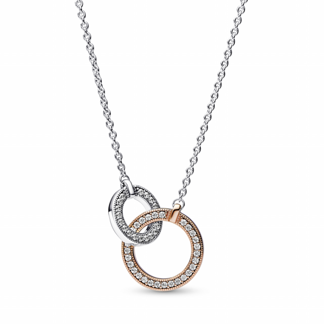 PANDORA Signature dvoubarevný náhrdelník Propletené kroužky 382778C01