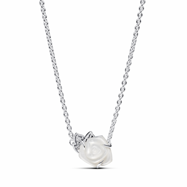 PANDORA Krátký náhrdelník Rozkvetlá bílá růže 393206C01